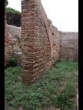 04819 ostia - regio i - insula xiv - caseggiato del mosaico del porto (i,xiv,2) - li treppe - re - raum neben der treppe - bli ri westen - 09-2023.jpg